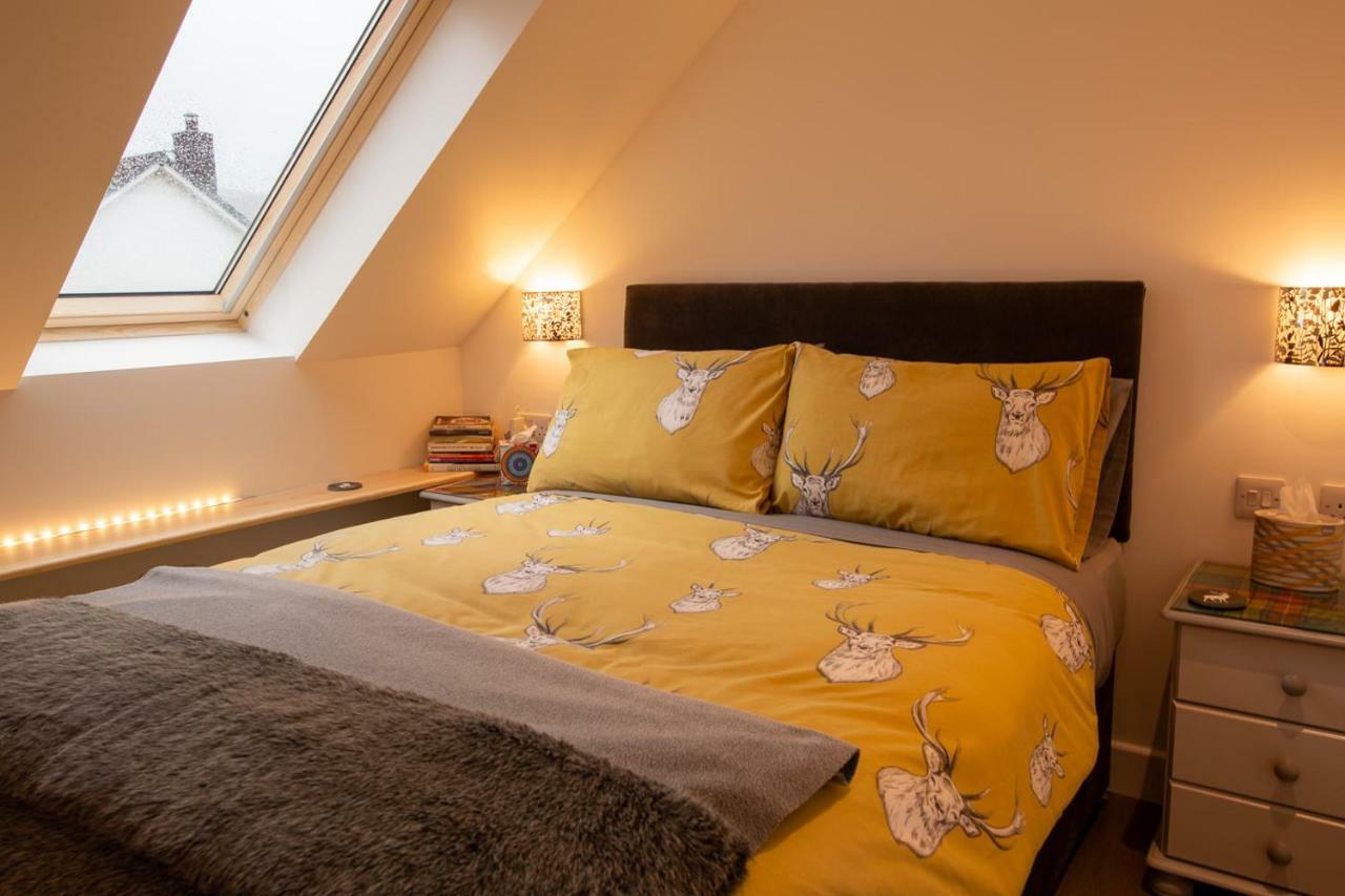 Allt Mor Rentals - Chalet With Hot Tub, And Studio Apartment No Hot Tub Ройбридж Екстериор снимка
